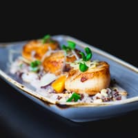 Esin Restaurant & Bar
