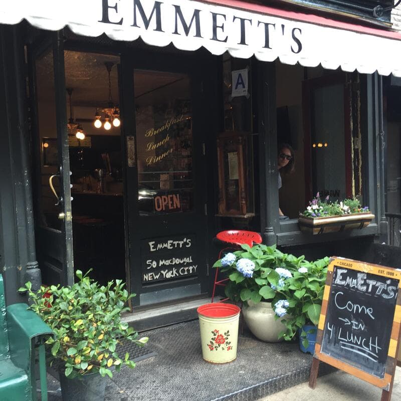 Emmett's