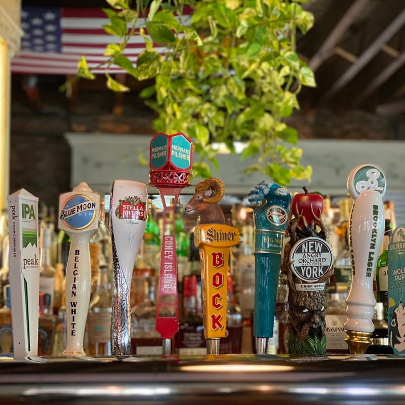 Phebe's Tavern & Grill