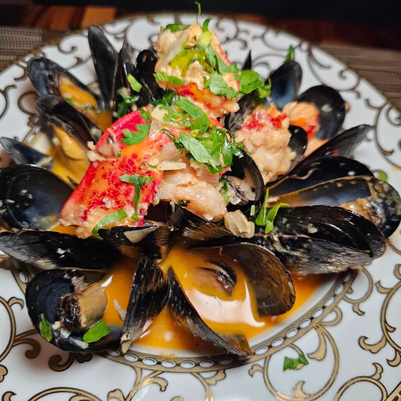 Pesce Seafood House