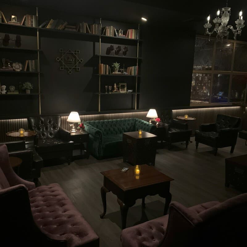 Wildcard Bar