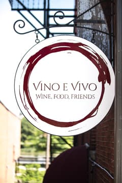 Vino E Vivo
