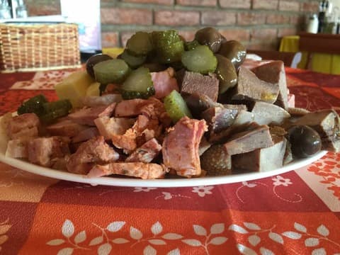 Juan y Medio - Providencia