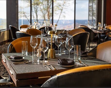 Horizons Modern Kitchen + Wine Bar