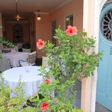 MUSE Restaurant & Wine Bar