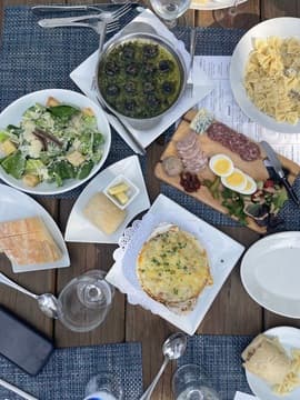 Cafe Triskele
