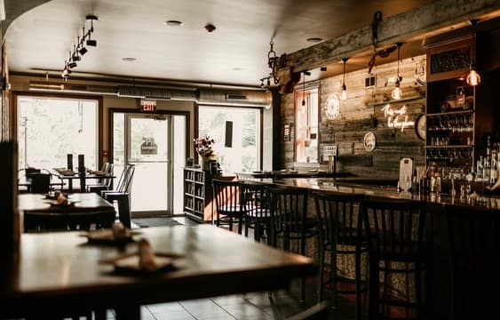 Farmhouse Tap + Tavern