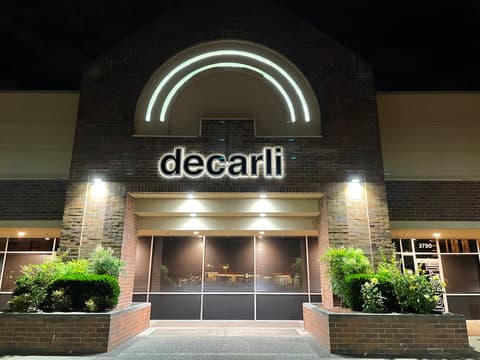 Decarli Restaurant