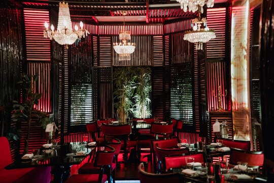 Cash Restaurant Bar