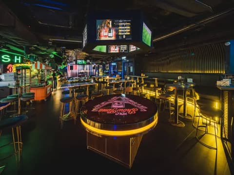 ShowTime Sports Bar