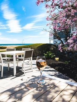Joseph's By The Sea