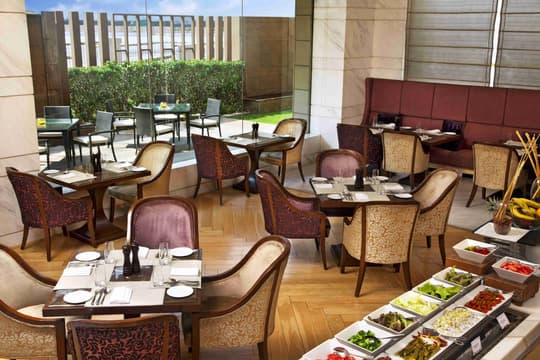 Infinity - Crowne Plaza