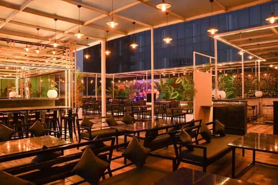 HYDE - Kitchen & Bar