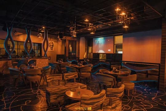 Moire Cafe Lounge & Bar