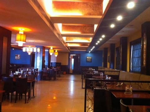 Anjappar - Poonamalle