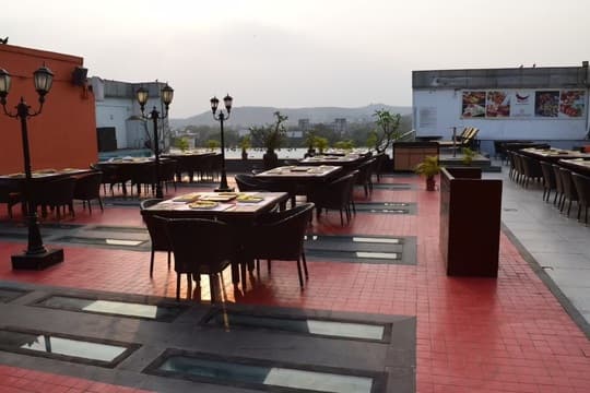 It's Mirchi - Ramee Grand Hotel