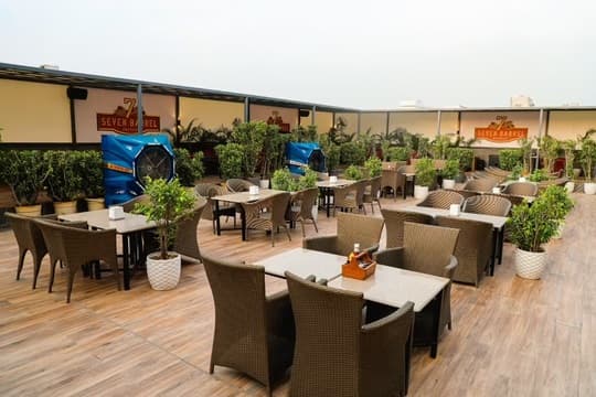 7 Barrel Brew Pub