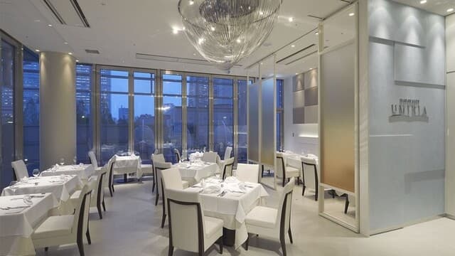 RISTORANTE UMIRIA リストランテウミリア