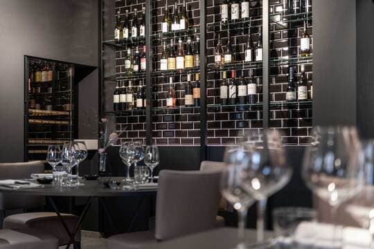 Jejo - Diner en wijnen
