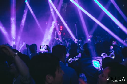 V2 TOKYO