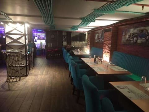 35 Bar & Lounge