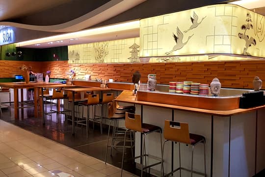 Miyu Running Sushi (Kaiten-Zushi 回転寿司) Bahnhofplatz
