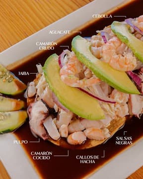 Mariscos Los Arcos