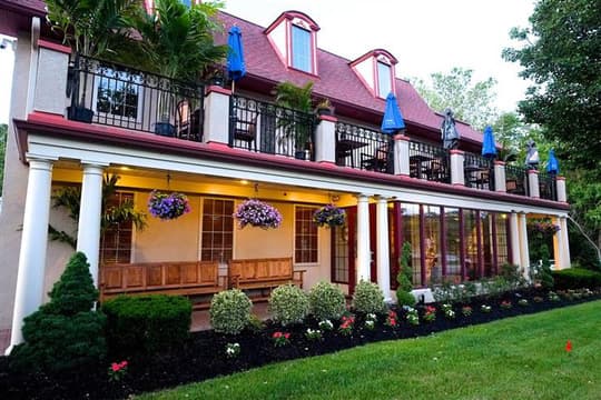 Filomena's Lakeview
