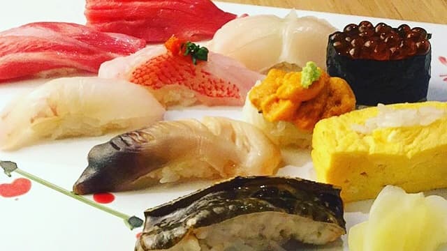 Bar&Sushi Kon to Haku Bar&Sushi 紺と白