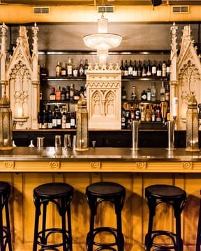 Bluebird Bar & Restaurant