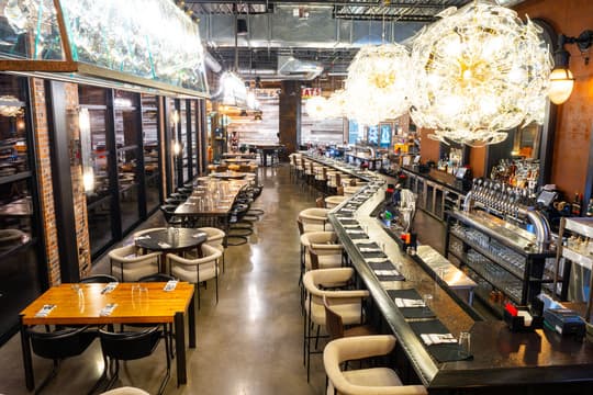 INDUSTRY Kitchen + Bar