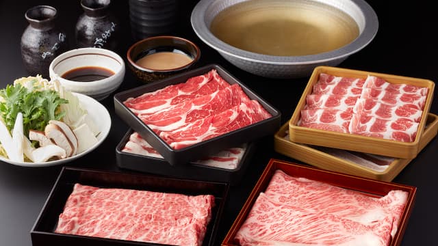 MO-MO-PARADISE　Shinjukuhigashiguchi MO-MO-PARADISE　新宿東口店