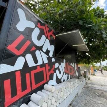 Restaurante Yum Yum Wok Puerto Morelos