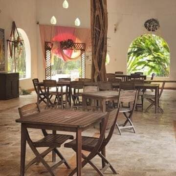 Restaurante La Casa De Los Lotos Baca
