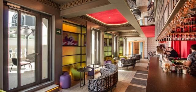 Planta 9 CR7 - Sports Bar & Rooftop Bar