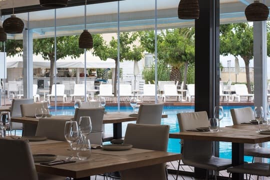 Casanova Beach Club