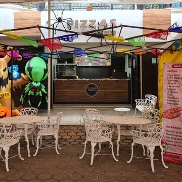 Restaurante Tlaxcala Brewing Pizzas