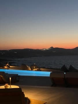 Makris (Domes White Coast Milos)
