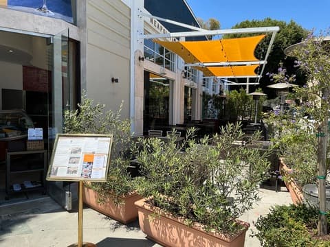 Ugo Restaurant