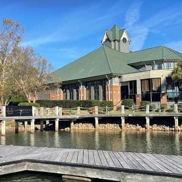 Lakehouse Wine Bar and Grill