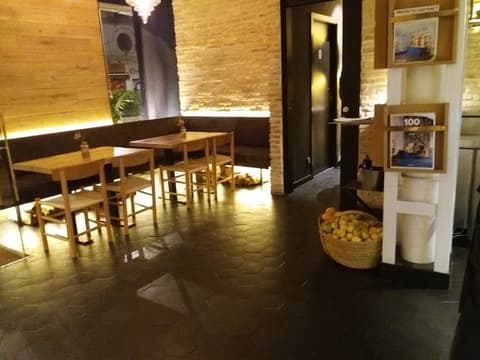 Perro Chiko Tapas Bar
