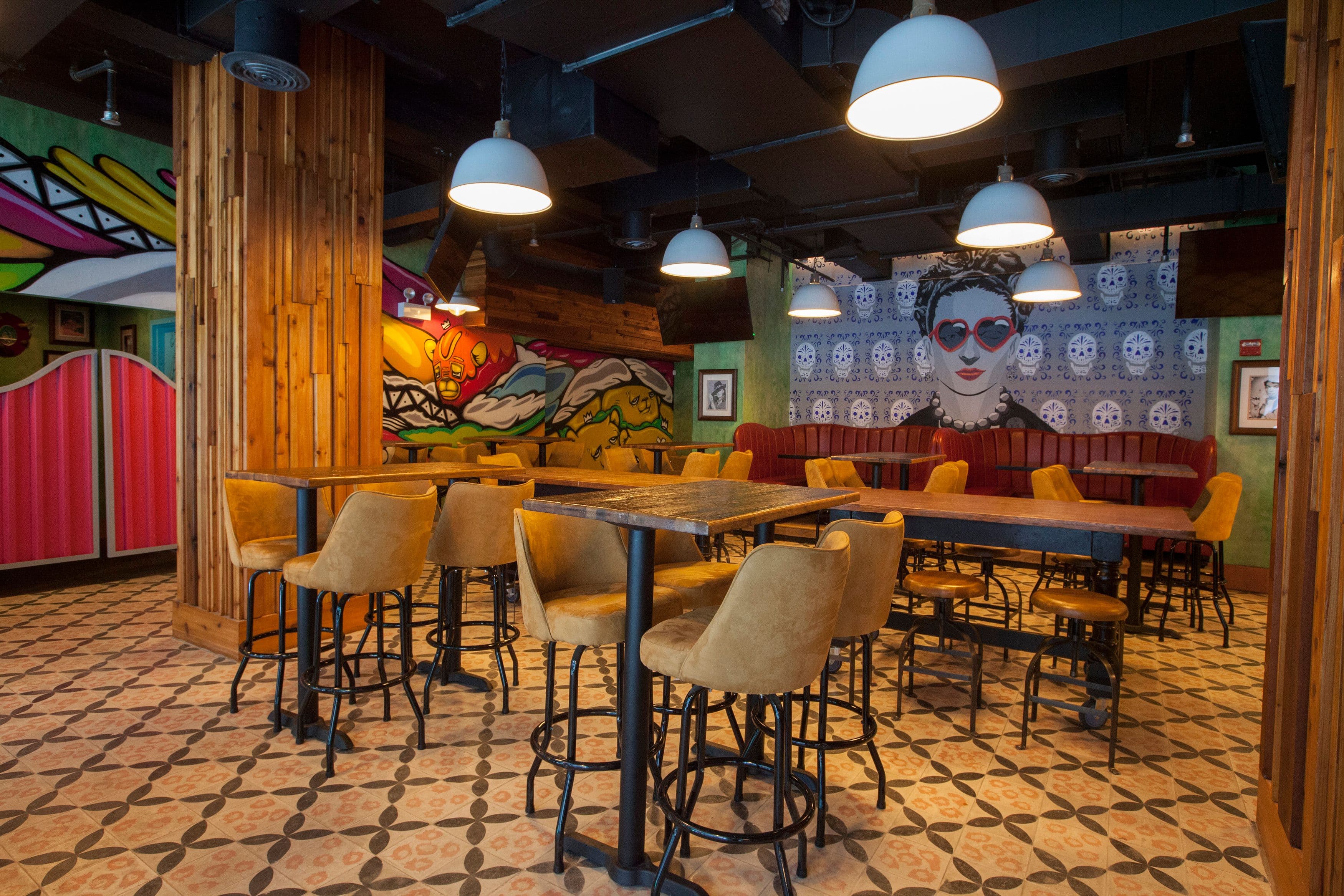 Broken English Taco Pub - Lake Street