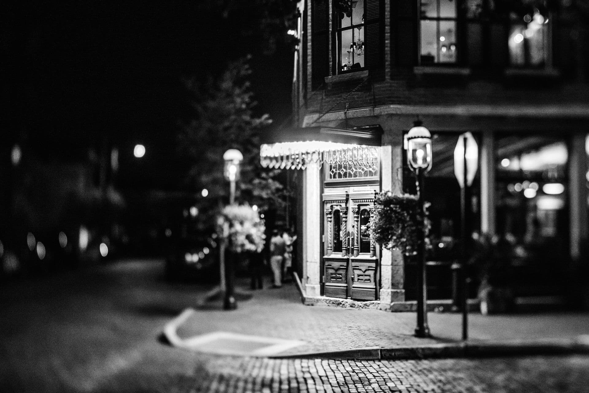 Lindey's