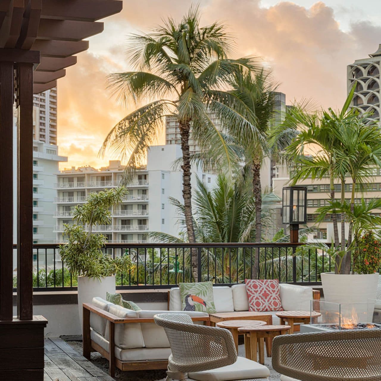 Tommy Bahama Restaurant & Bar - Waikiki, HI