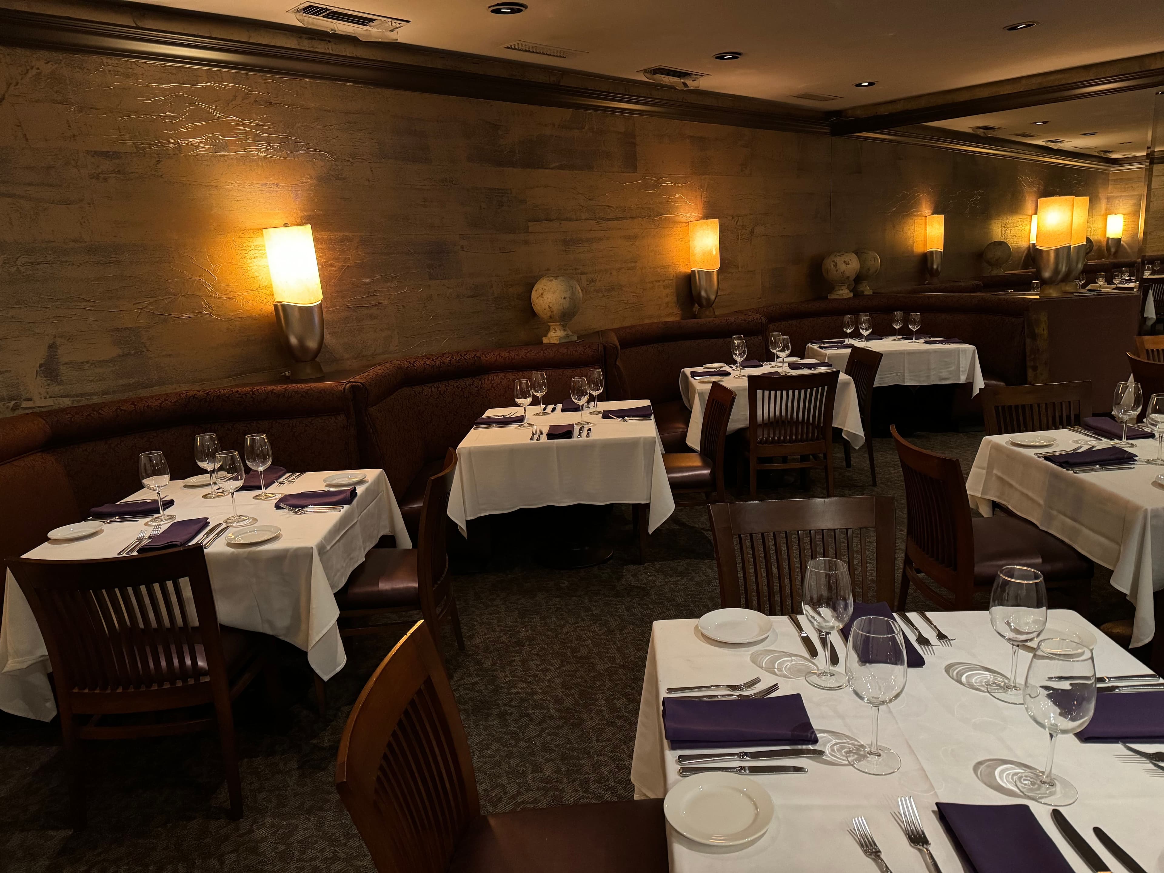 Foxy's Kitchen + Bar