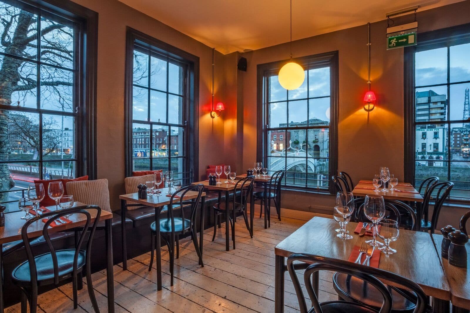The Woollen Mills