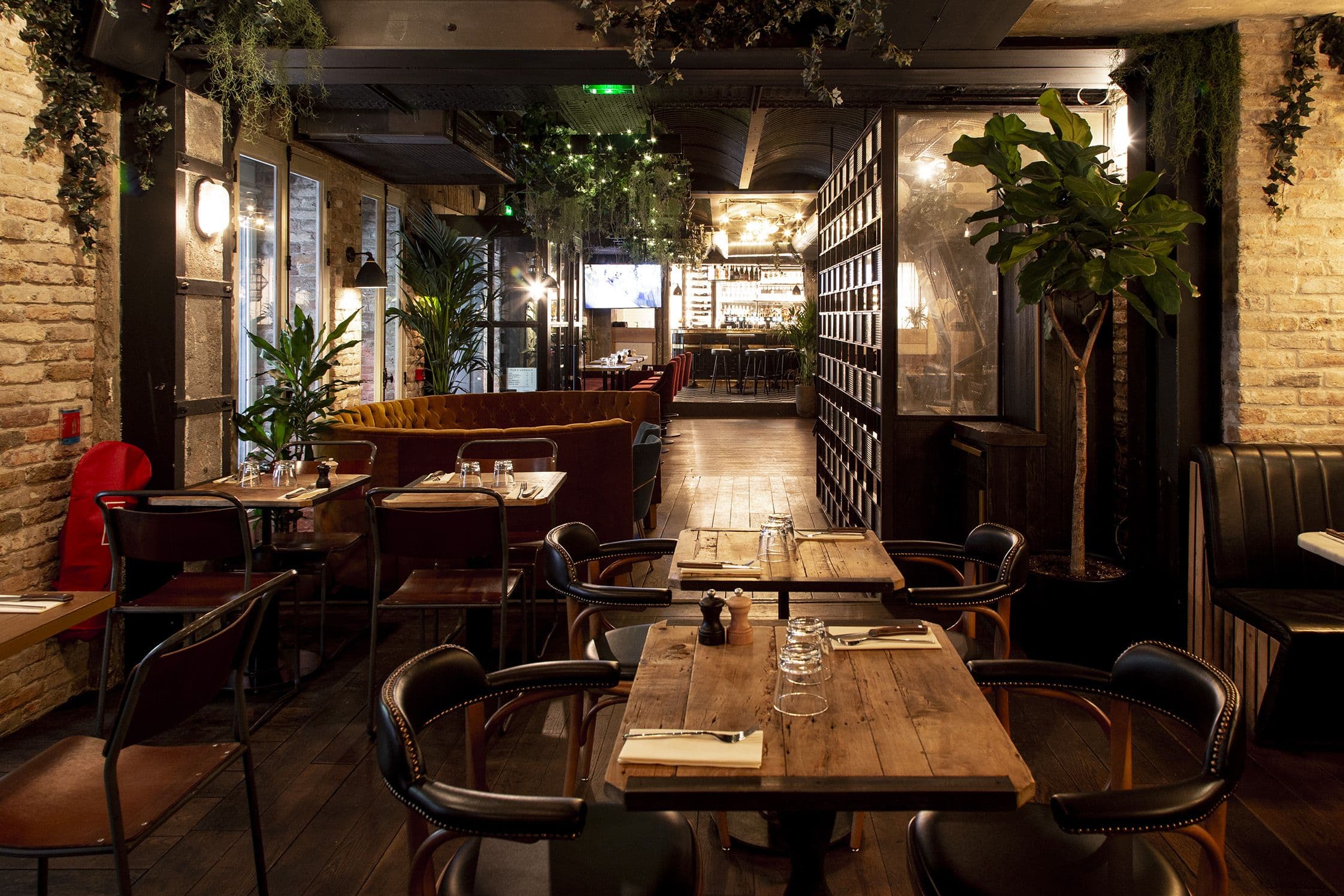 Pub Saint-Germain