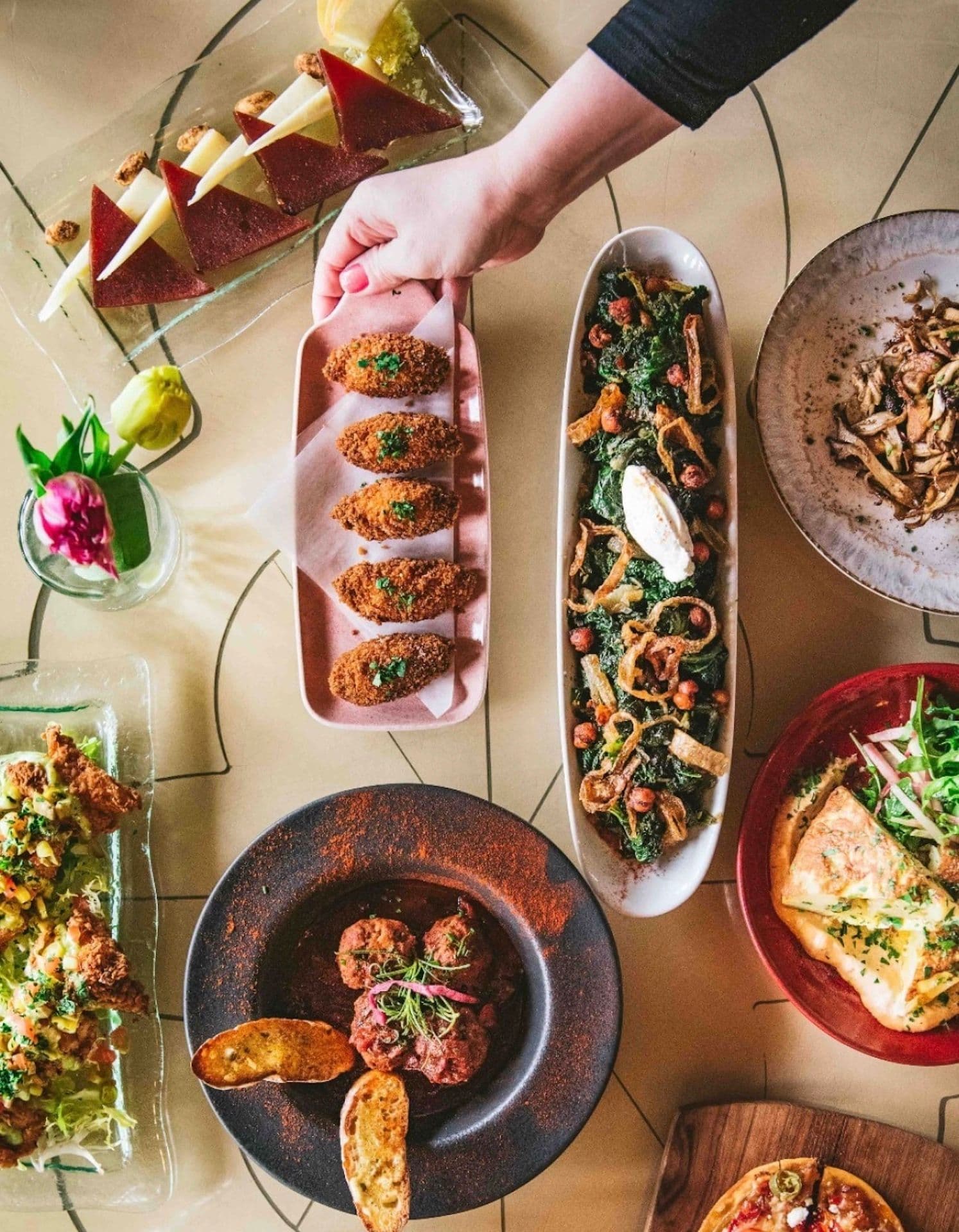 Canela Bistro Bar