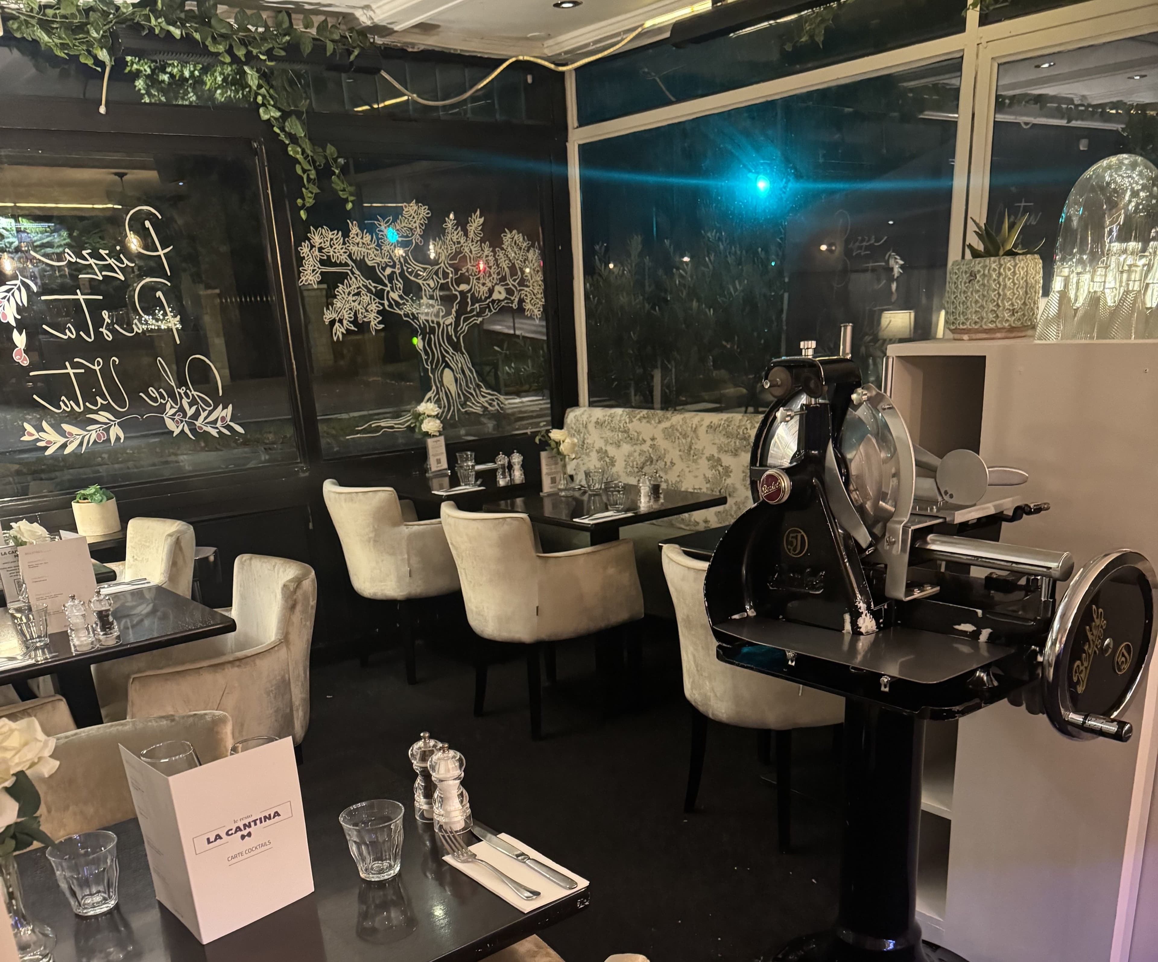 La Cantina Restaurant