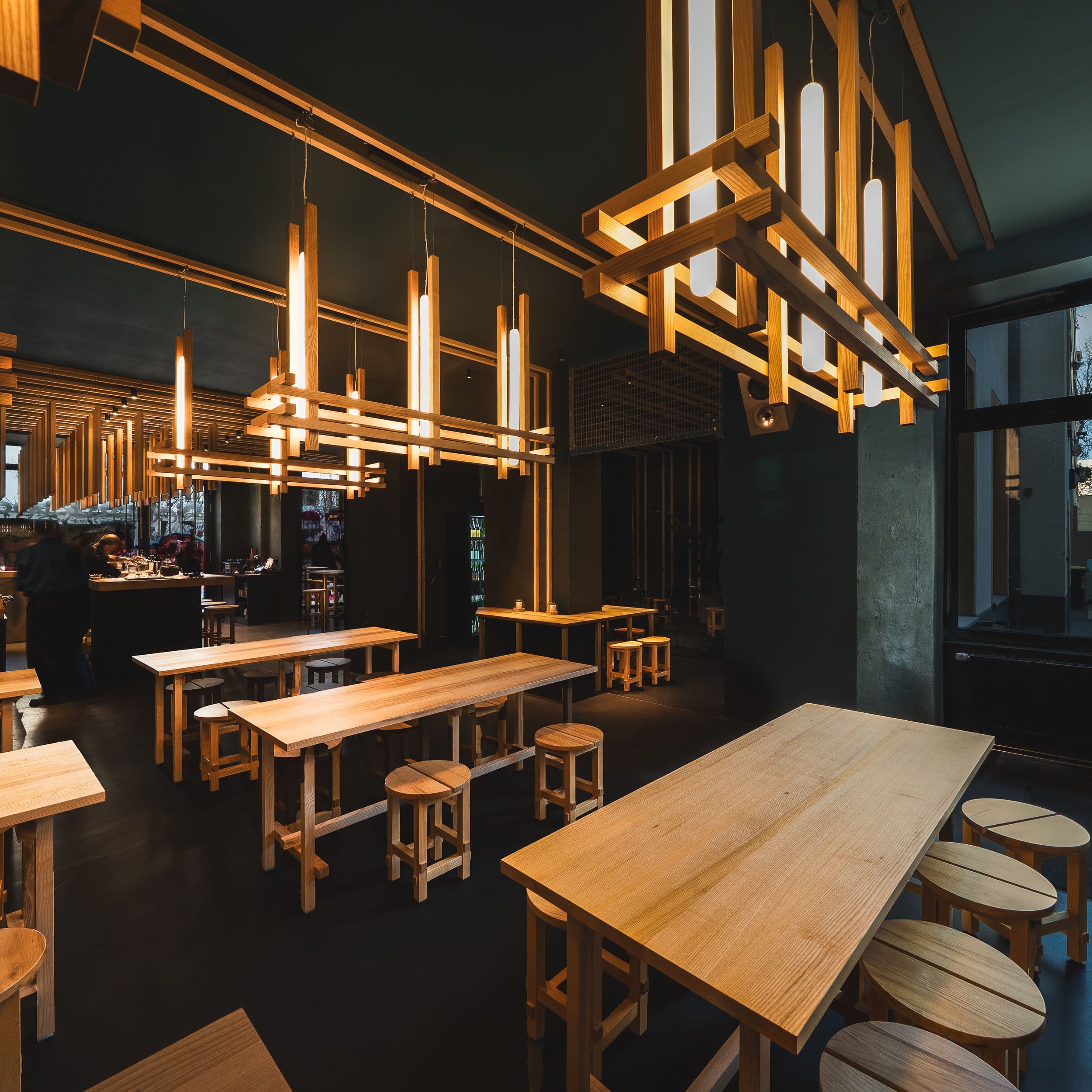 REI Izakaya Bar & Restaurant